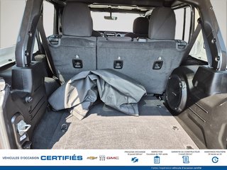 Jeep WRANGLER  2023 à Alma, Québec - 9 - w320h240px