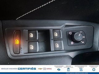 Volkswagen TIGUAN  2022 à Alma, Québec - 15 - w320h240px