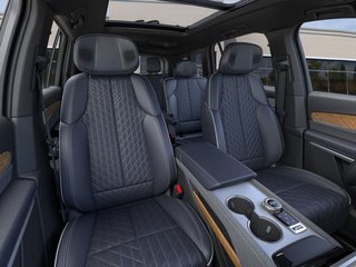 Cadillac VISTIQ Premium Luxury 2026 à Alma, Québec - 6 - w320h240px