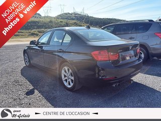 BMW 3 Series  2013 à La Malbaie, Québec - 4 - w320h240px