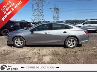 Chevrolet Malibu LS 2023 à La Malbaie, Québec - 5 - w320h240px