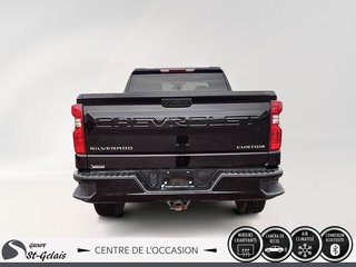 Chevrolet Silverado 1500 Custom Trail Boss 2022 à La Malbaie, Québec - 3 - w320h240px