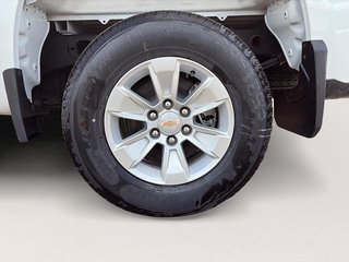 2025 Chevrolet Silverado 1500 WT in La Malbaie, Quebec - 6 - w320h240px