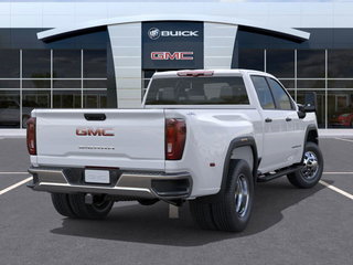 2025 GMC Sierra 3500 HD PRO DRW in La Malbaie, Quebec - 4 - w320h240px