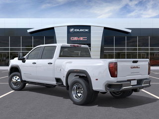 2025 GMC Sierra 3500 HD PRO DRW in La Malbaie, Quebec - 3 - w320h240px