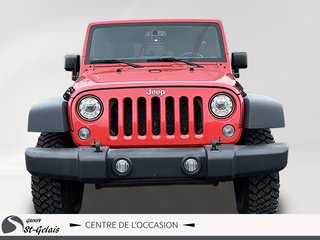 Jeep WRANGLER JK UNLIMITED Sport 2018 à La Malbaie, Québec - 2 - w320h240px