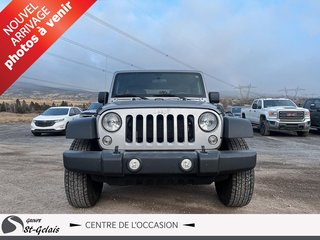 Jeep WRANGLER JK UNLIMITED Sport 2018 à La Malbaie, Québec - 2 - w320h240px