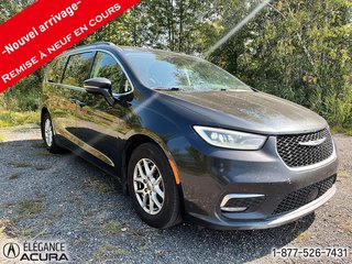 2022 Chrysler Pacifica Touring L in Granby, Quebec - 3 - w320h240px