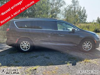2022 Chrysler Pacifica Touring L in Granby, Quebec - 4 - w320h240px