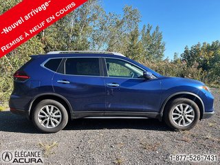 2020 Nissan Rogue in Granby, Quebec - 4 - w320h240px