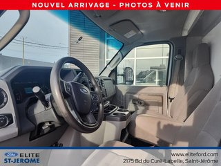 2022 Ford E-Series Cutaway E-450,EMPATTEMENT 176PO,7,3L V8,*INSPECTION FAITE* in Charlemagne, Quebec - 4 - w320h240px