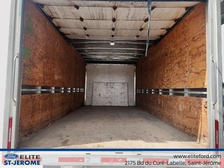 Ford E-Series Cutaway E-450,EMPATTEMENT 176PO,7,3L V8,*INSPECTION FAITE* 2022 à Charlemagne, Québec - 4 - w320h240px