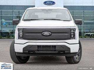 Ford F-150 Lightning Flash 2025 à Charlemagne, Québec - 2 - w320h240px