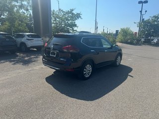 Nissan Rogue  2020