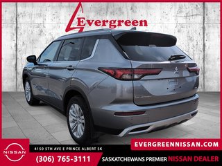 2022 Mitsubishi Outlander SE