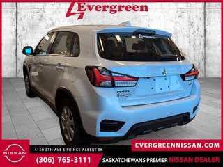 2023 Mitsubishi RVR ES