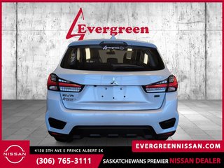 2023 Mitsubishi RVR ES