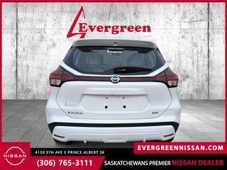2021 Nissan Kicks SR