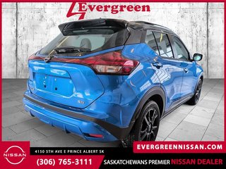 2022 Nissan Kicks SR