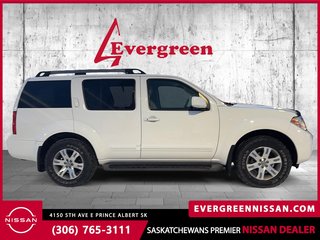 2012 Nissan Pathfinder SV