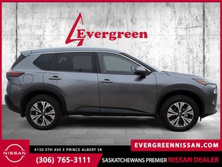 2023 Nissan Rogue SV Moonroof