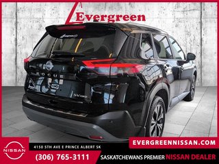 2023 Nissan Rogue SV Moonroof