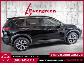 2023 Nissan Rogue SV Moonroof