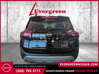 2023 Nissan Rogue SV Moonroof