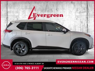 2026 Nissan Rogue SV Moonroof in Prince Albert, Saskatchewan - 4 - w320h240px