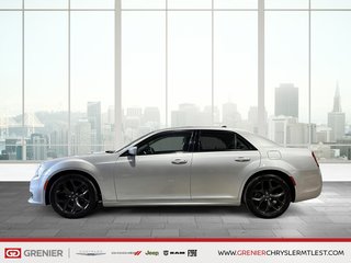 2022 Chrysler 300 TOURING L + RWD + V6 + CUIR + GPS in Pointe-Aux-Trembles, Quebec - 6 - w320h240px