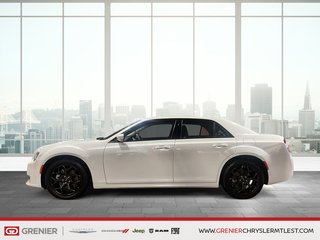 Chrysler 300 TOURING L + AWD + TOIT OUVRANT PANO 2023 à Pointe-Aux-Trembles, Québec - 6 - w320h240px