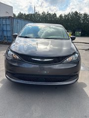 Chrysler Grand Caravan SXT 2022 à Pointe-Aux-Trembles, Québec - 2 - w320h240px