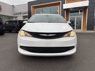 Chrysler Grand Caravan SXT 2022 à Pointe-Aux-Trembles, Québec - 3 - w320h240px