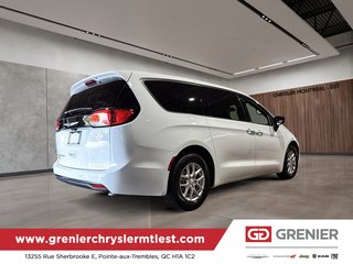 2027 Chrysler Grand Caravan SXT in Pointe-Aux-Trembles, Quebec - 5 - w320h240px