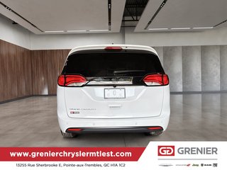 2027 Chrysler Grand Caravan SXT in Pointe-Aux-Trembles, Quebec - 4 - w320h240px