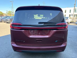 2021 Chrysler Pacifica Hybrid Touring L Plus in Pointe-Aux-Trembles, Quebec - 5 - w320h240px