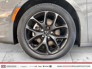 2022 Chrysler Pacifica TOURING L + T/A + ALLURE S + CUIR in Pointe-Aux-Trembles, Quebec - 6 - w320h240px