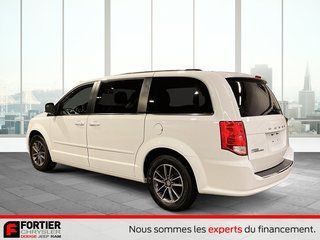 2017 Dodge Grand Caravan SXT PREMIUM PLUS + STOW N' GO + CUIR in Pointe-Aux-Trembles, Quebec - 5 - w320h240px