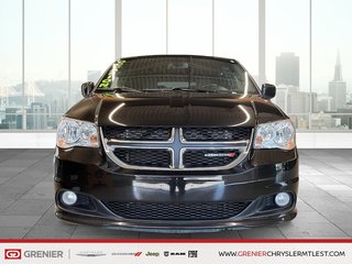 Dodge Grand Caravan SXT PREMIUM PLUS + 7 PASSAGERS + LECTEUR DVD 2020 à Pointe-Aux-Trembles, Québec - 2 - w320h240px