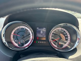 2020 Dodge Grand Caravan PREMIUM PLUS in Pointe-Aux-Trembles, Quebec - 6 - w320h240px