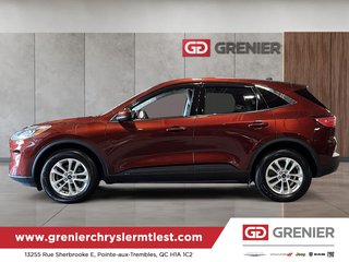 2021 Ford Escape SE in Pointe-Aux-Trembles, Quebec - 2 - w320h240px