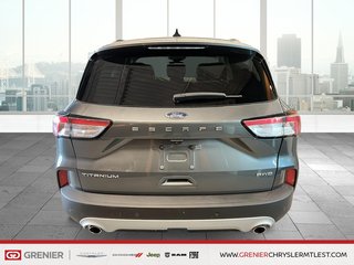 2022 Ford Escape TITANIUM + AWD + TOIT OUVRANT PANO in Pointe-Aux-Trembles, Quebec - 3 - w320h240px