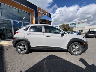 2023 Hyundai Kona Preferred in Pointe-Aux-Trembles, Quebec - 4 - w320h240px