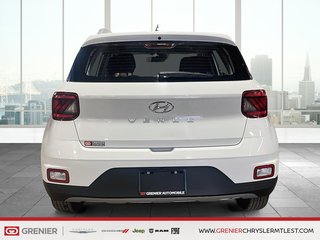 Hyundai Venue PREFERRED + FWD + DEMARREUR 2024 à Pointe-Aux-Trembles, Québec - 3 - w320h240px