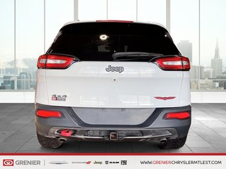 Jeep Cherokee TRAILHAWK + 4X4 + V6 + TOIT OUVRANT PANO 2016 à Pointe-Aux-Trembles, Québec - 3 - w320h240px