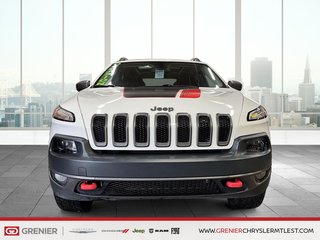 Jeep Cherokee TRAILHAWK + 4X4 + V6 + TOIT OUVRANT PANO 2016 à Pointe-Aux-Trembles, Québec - 2 - w320h240px