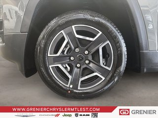 2026 Jeep Cherokee LAREDO in Pointe-Aux-Trembles, Quebec - 6 - w320h240px