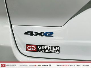 2022 Jeep Grand Cherokee 4XE TRAILHAWK + PHEV + 4X4 + TOIT OUVRANT PANO in Pointe-Aux-Trembles, Quebec - 4 - w320h240px