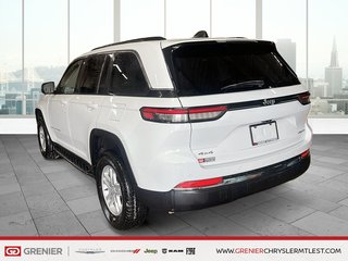 2023 Jeep Grand Cherokee LAREDO + 4X4 + TOIT OUVRANT in Pointe-Aux-Trembles, Quebec - 5 - w320h240px