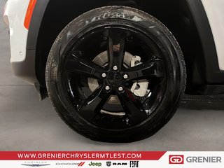 2024 Jeep Grand Cherokee LIMITED + 4X4 + ALLURE NOIRE in Pointe-Aux-Trembles, Quebec - 6 - w320h240px